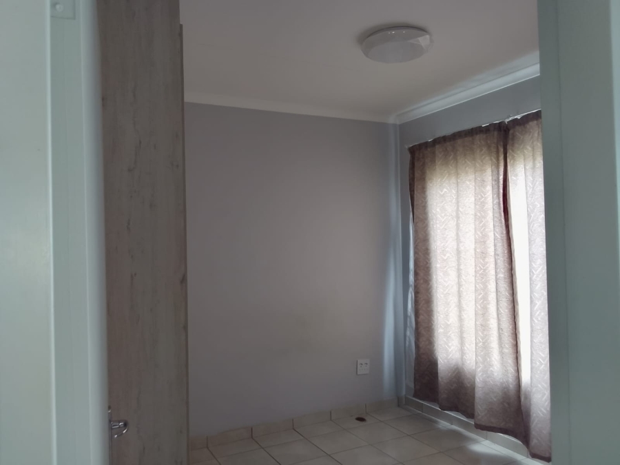 To Let 3 Bedroom Property for Rent in Waterkloof North West